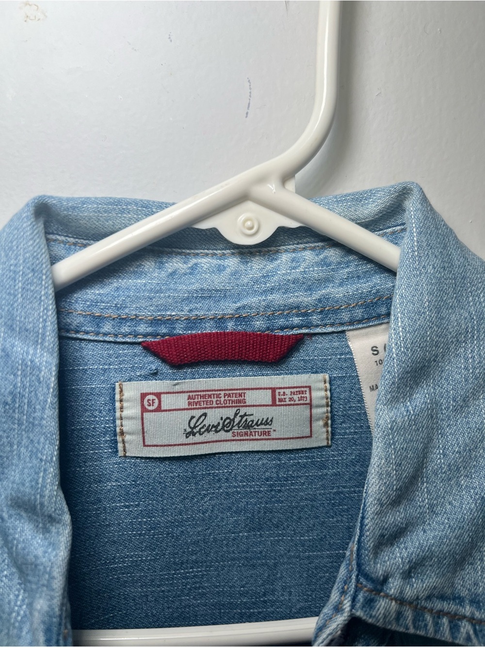Levi Strauss Signature Light Wash Denim Button Down Shirt Size S - Picture 8 of 16